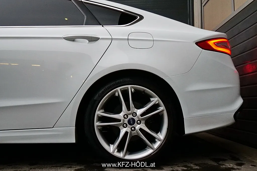 Ford Mondeo Titanium 2,0 EcoBoost Aut. Image 8