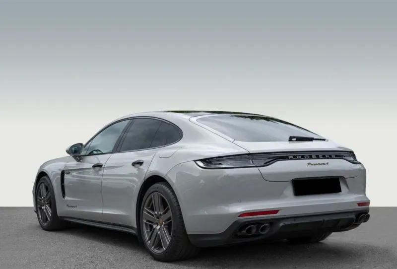 Porsche Panamera 4 E-Hybrid =Sport Chrono= Pano/Distronic Гаранция Image 3